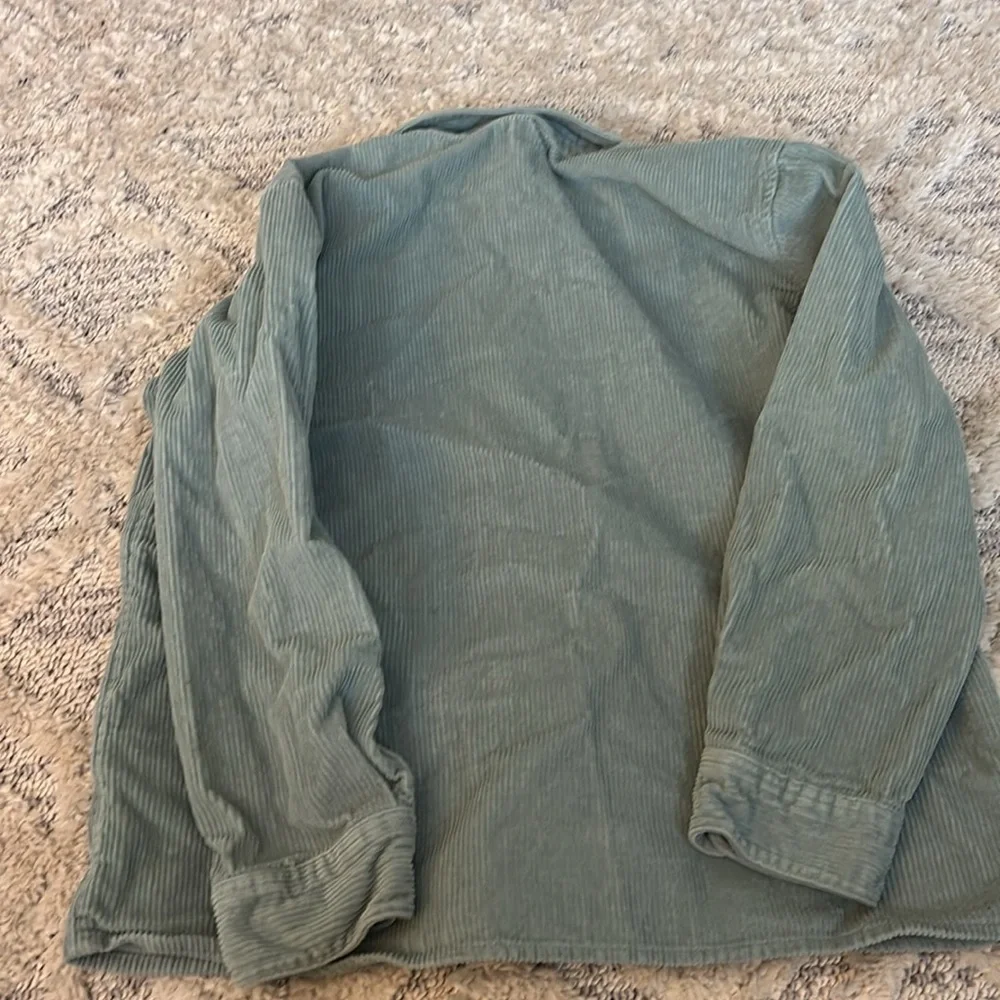 Wonder Nation large husky (10-12)  Boys Long Sleeve Shacket- milieu green